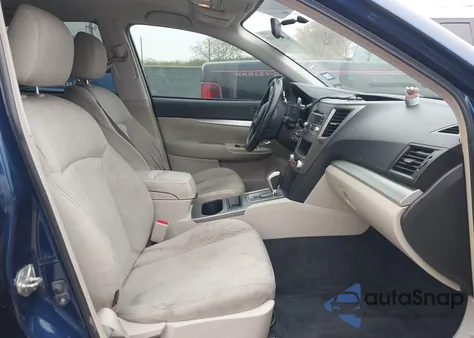 2011 Subaru Legacy 2.5I z USA, uszkodzony, nr VIN 4S3BMBA63B3236171